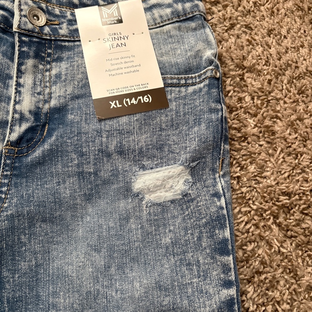Girls Stylish Light Blue Skinny Jeans - Picture 9 of 12